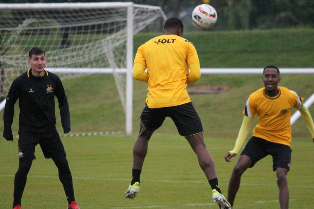 treino criciuma jogadores 2022 01