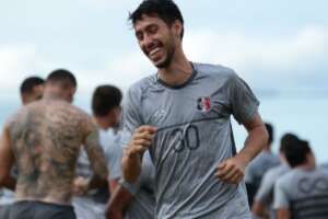 Série D: Vitinho ganha causa e Santa Cruz deve pagar R$226 mil ao jogador