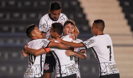 PAULISTA SUB-20: Corinthians volta a vencer Ferroviária e avança para a semifinal