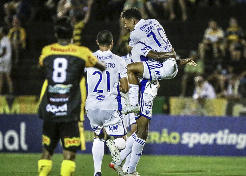 Cruzeiro depende de tropeço do Vasco para não entrar no Z-4 do Brasileirão, cruzeiro