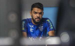 Avaí deve exercer a opção de compra de Raniele, destaque do elenco