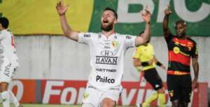 Série B: Brusque peca nos detalhes e se complica no rebaixamento