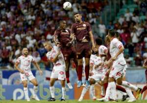 Série B: CBF divulga áudio que anulou pênalti no jogo entre Bahia e Vila Nova