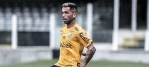 Carabajal espera ter mais espaço no Santos e mira jogo contra o Atlético-GO