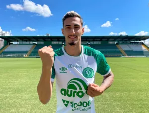 Série B: Sem renovar com a Chapecoense, Derek pode parar no Guarani em 2023