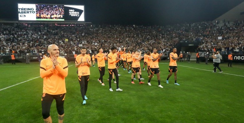 Corinthians anuncia treino aberto antes da fina