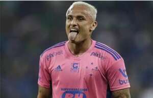 Série B: Edu quer entrar no top 30 de maiores artilheiros do Cruzeiro no século