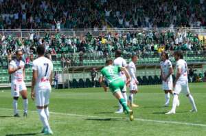 Chapecoense 1 x 1 Operário - Empate em Chapecó complica rivais na tabela da Série B