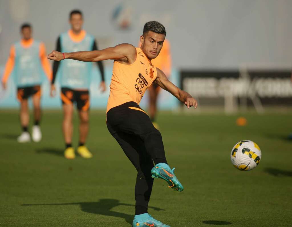 Corinthians joga por vaga na Libertadores e Vítor Pereira terá pedido para ficar