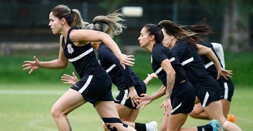 Corinthians treinando para Libertadores Feminina