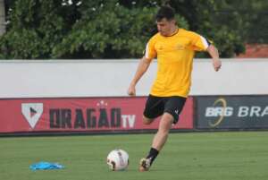 Série B: Sem desfalques, Criciúma fecha preparação com treino em Goiânia