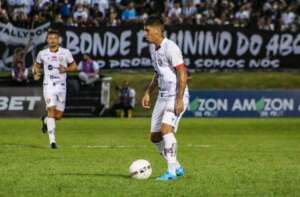 Série B: Cruzeiro desperta interesse em meia que levou Vitória ao acesso