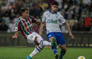 Avaí x Fluminense - Um olho no Palmeiras, o outro no desespero
