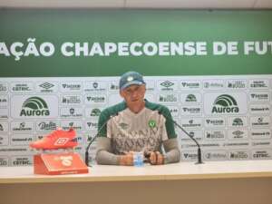 Série B: Quarteto treina em separado e preocupa Chapecoense contra o Náutico