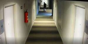 Série C: Imagens mostram trio do Botafogo-SP entrando em quarto de suposta vítima de estupro