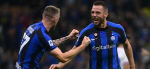 ITALIANO: Inter de Milão faz 3 a 0 na Sampdoria e entra no G-4