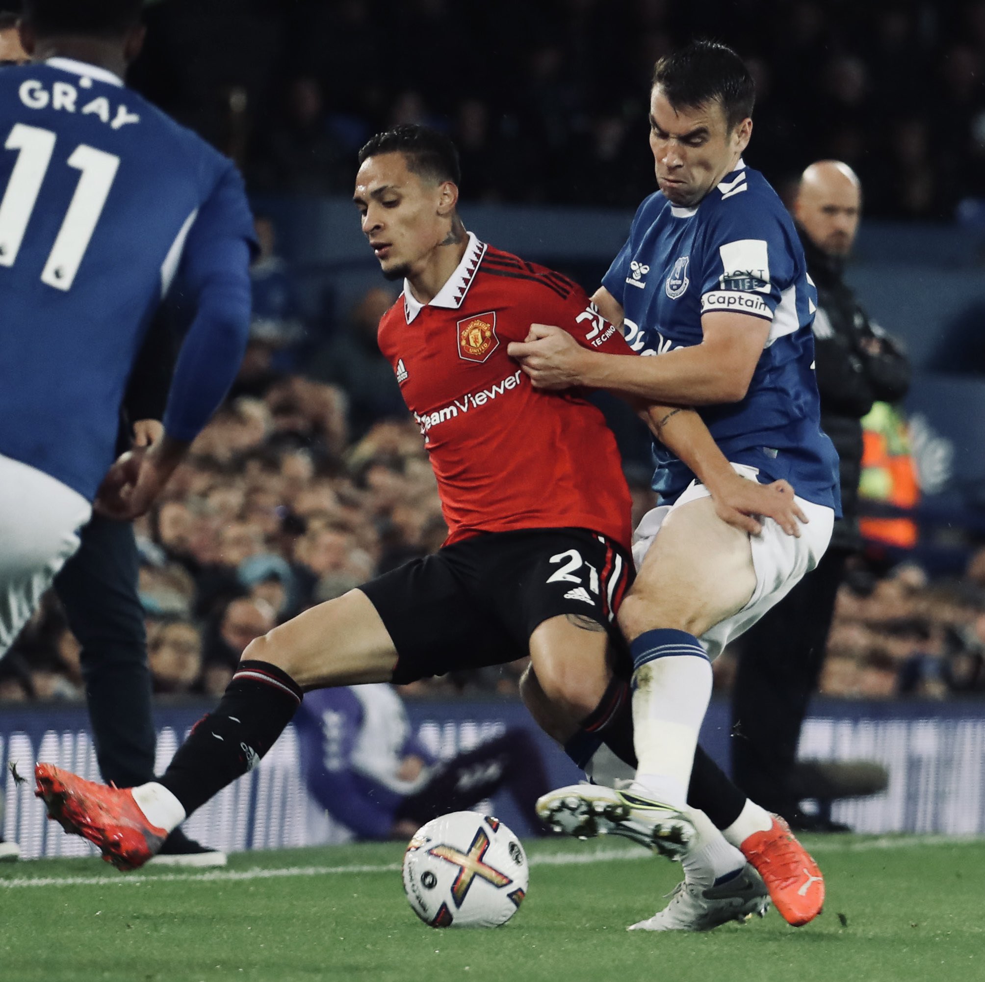 INGLÊS: Antony faz, CR7 chega ao gol 700º, United vence Everton e se reabilita