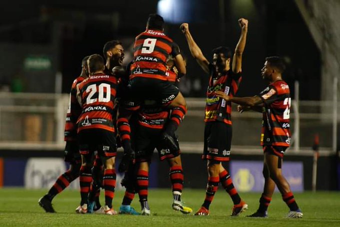 Ituano e Vasco decidem acesso para a Série A do Brasileirão neste domingo  (6)