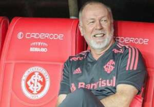 Gaúcho: Presidente banca Mano Menezes no comando do Inter: 