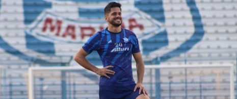Glauco Nabor, zagueiro do Marília na Copa Paulista