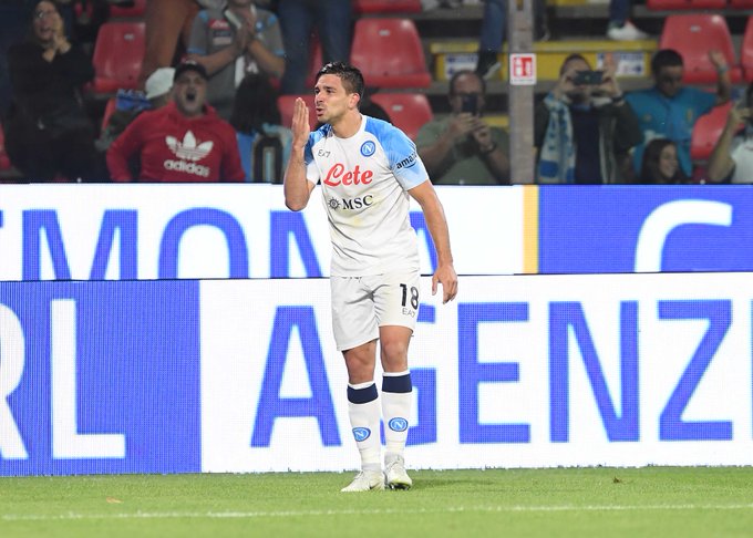 ITALIANO: Napoli passa aperto diante da Cremonese, desencanta no fim e lidera