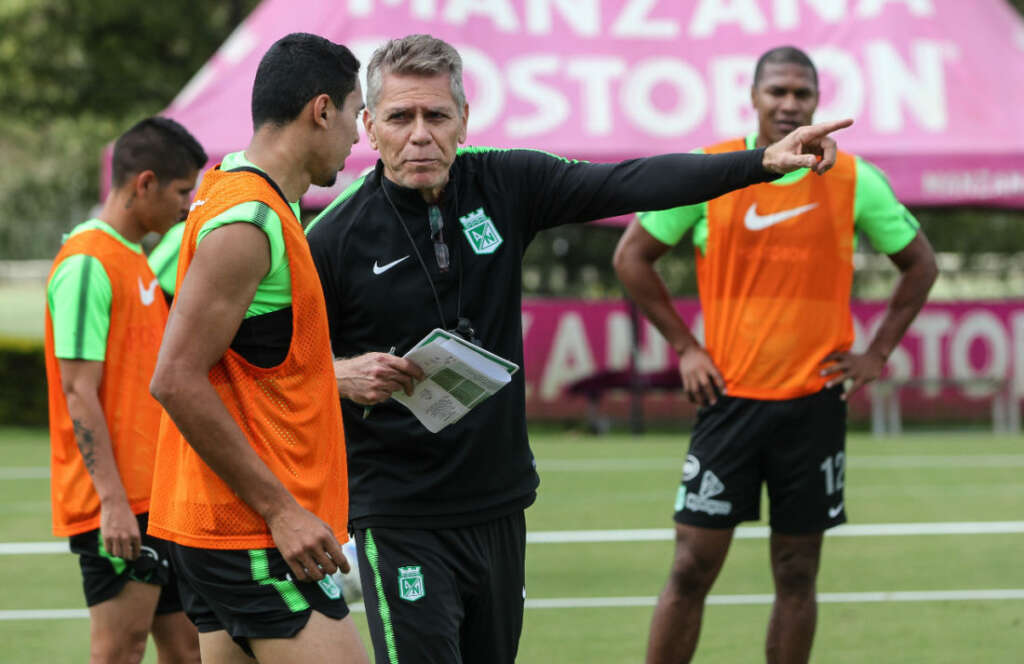 Paulo Autuori Treino Atletico Nacional 1