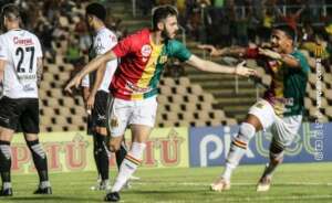 De olho no mercado, Fortaleza quer artilheiro da Série B