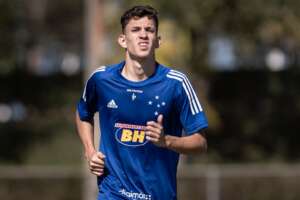 Série B: Stênio irá operar o ombro esquerdo e desfalca Cruzeiro nas próximas rodadas