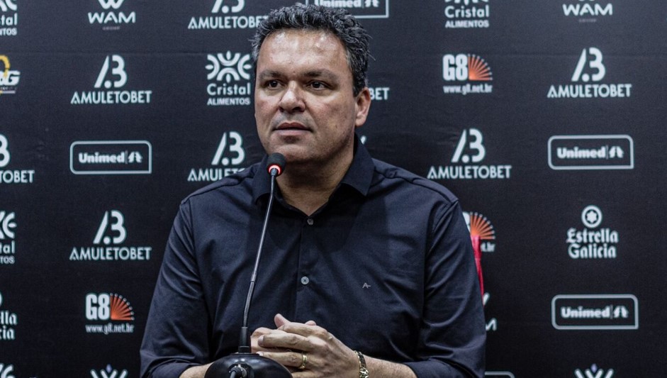 adson batista presidente atletico go 2022 011