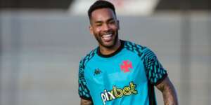 Série B: Vasco perde 2 jogadores para o confronto direto contra o Sport; Alex Teixeira volta