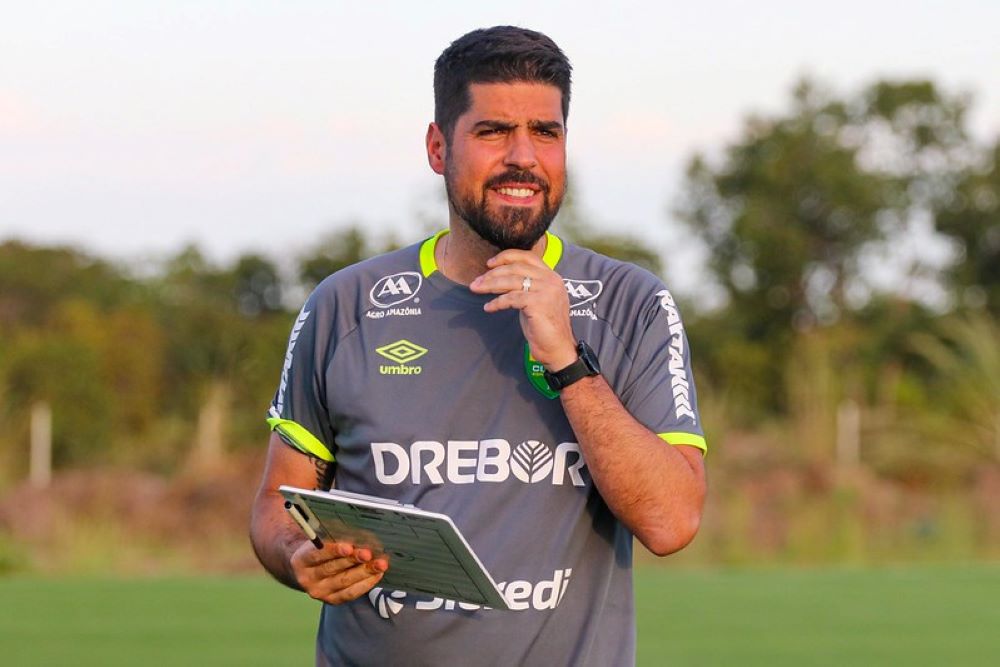 António Oliveira, técnico do Cuiabá