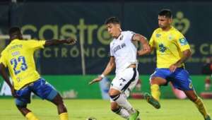 PORTUGUÊS: Arouca vira e goleia o Famalicão com gol de ex-Corinthians