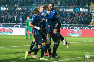 ITALIANO: Atalanta supera a Fiorentina e divide a liderança com Napoli