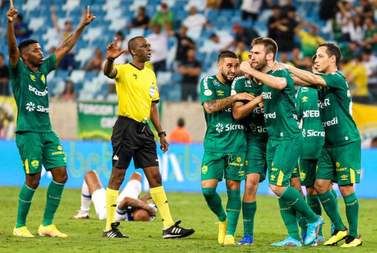 Brasileiro - Cuiabá 1 x 0 Avaí