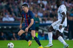 Liga dos Campeões: Xavi lamenta campanha ruim e pede para Barcelona esquecer eliminação