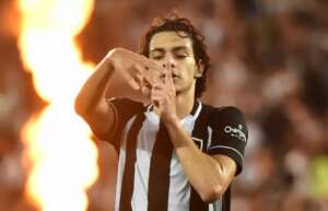 Botafogo anuncia renovação de Matheus Nascimento até 2025