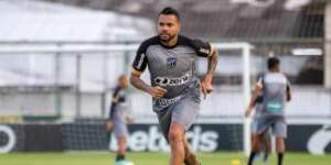 Atacante Dentinho deixa o Ceará antes do fim do Brasileirão