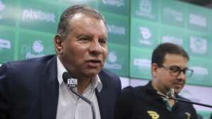 Celso Roth é apresentado e traça como meta a reformulação do Juventude