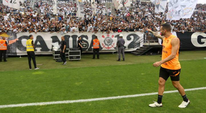 Copa do Brasil: Corinthians treina com apoio de 27 mil torcedores antes da final