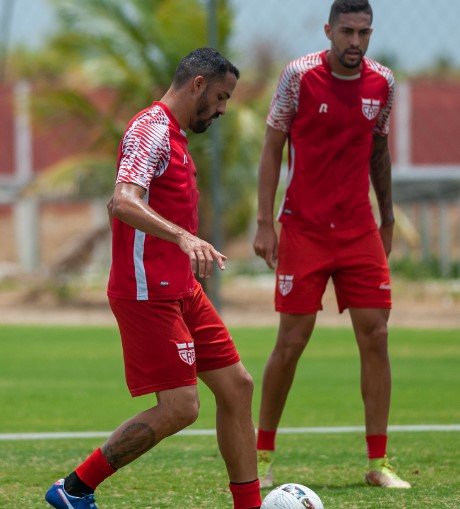 CRB x Náutico - Sem chance de cair, Galo recebe adversário desesperado pelos 3 pontos