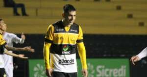 Série B: Criciúma renova com Léo Costa até o fim de 2023