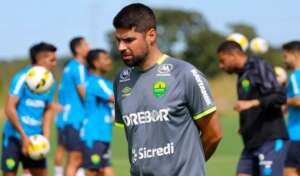 Cuiabá tem baixas e possíveis retornos para o duelo contra o Goiás