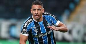 Série B: Com cirurgia nesta sexta-feira, Diego Souza vive incerteza no Grêmio