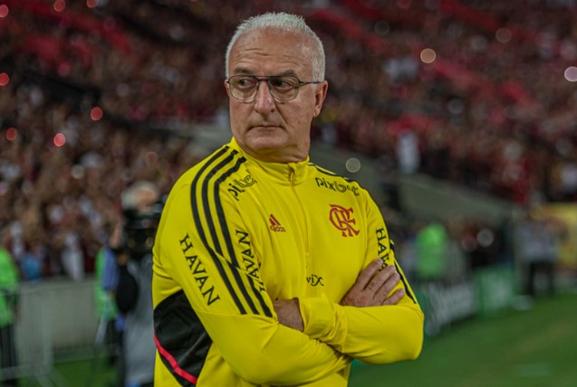 Dorival admite surpresa com sufoco e mira 'importantíssima' final da Libertadores