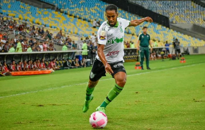 América-MG prepara oferta para manter Everaldo