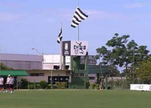 Figueirense não consegue chegar ao CT por causa de protestos de bolsonaristas