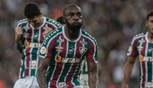 Com efeito suspensivo, Manoel está livre para atuar pelo Fluminense
