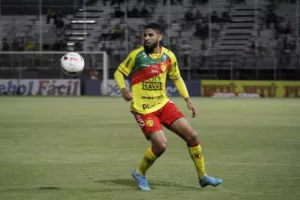 Série B: Wallace, quer ficar no Brusque para a Série C