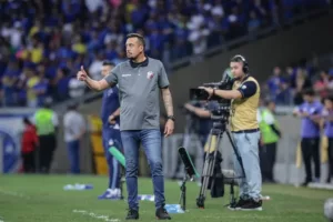 Série B: Auxiliar do Ituano comemora empate e avisa sobre-G-4: “Não há limites”