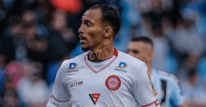 Série B: Joseph desfalca o Tombense após fratura na testa